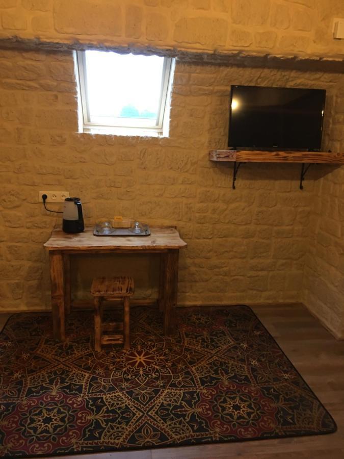 Chambre D'Hote Medieval Du Vieux Bourg Bed and Breakfast Chailloue Exterior foto